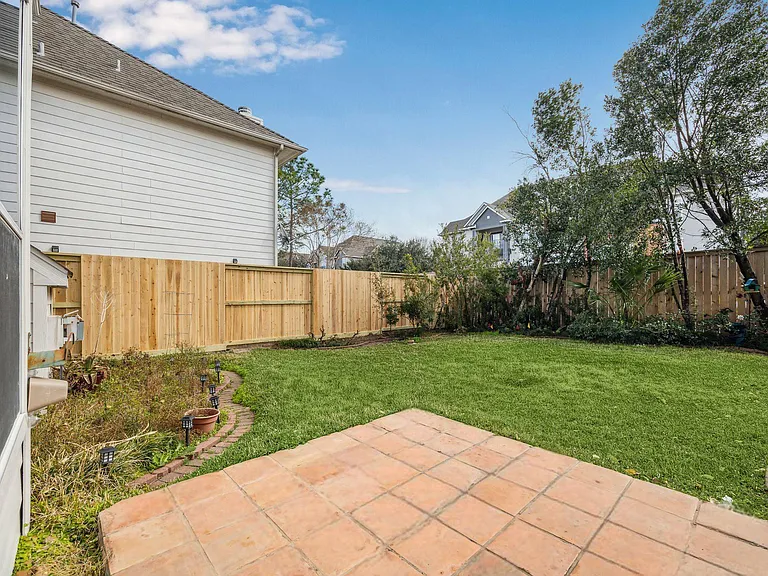 11215 Royce Palms Dr — Photo 23