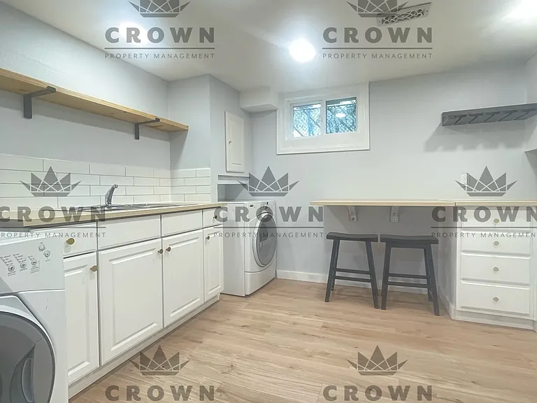 210 E Pershing Blvd #B — Photo 5