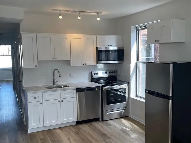 1904 Fairmount Ave #3 — Photo 3