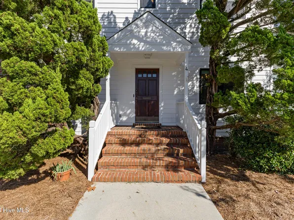 4 Saint Marys Place, Wilmington, NC 28403