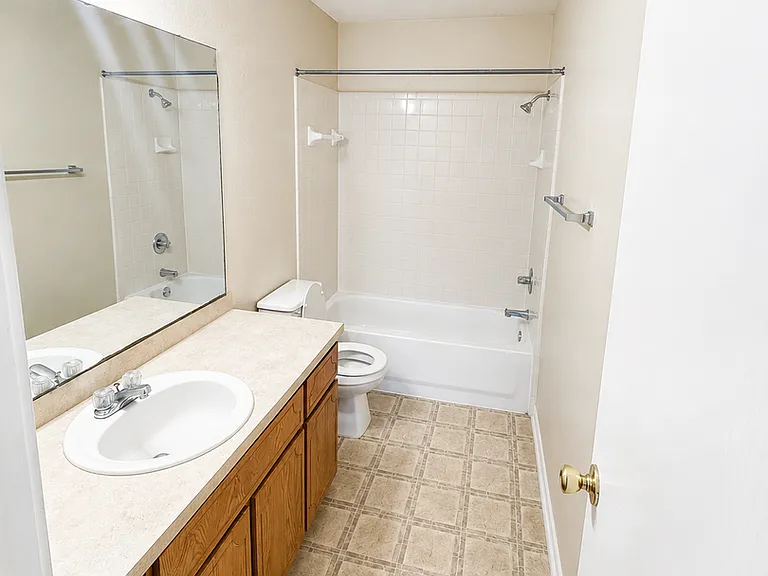 2710 Vernice Loop #B — Photo 14
