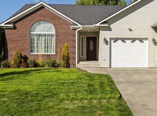 719 SE Mockingbird Dr, College Place, WA