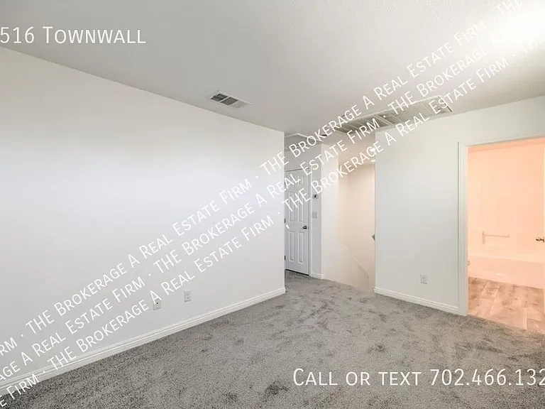 4516 Townwall — Photo 29