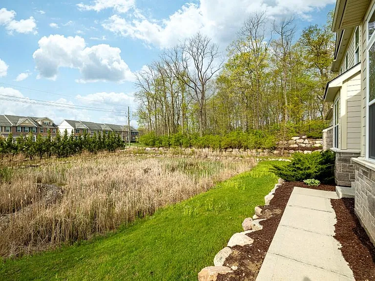 3000 N Spurway Dr — Photo 48
