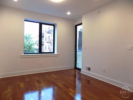 Rented by Blue Egg Realty Corp | media 54