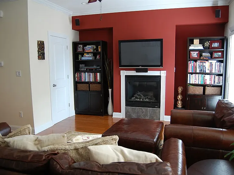 4708 Smick St — Photo 9