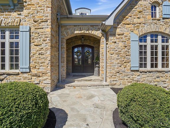 2nd image of 1054 Observatory Point