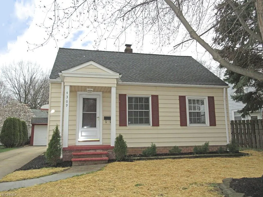 4309 Redding Rd photo 1