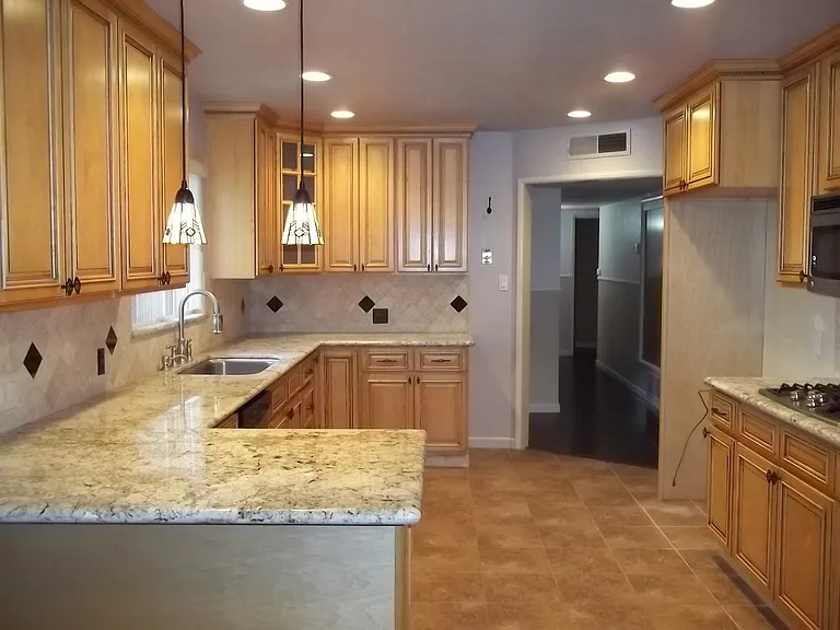 258 W San Madele Ave — Photo 2