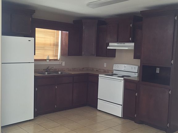 2nd image of 2619 Florencia Ave APT B