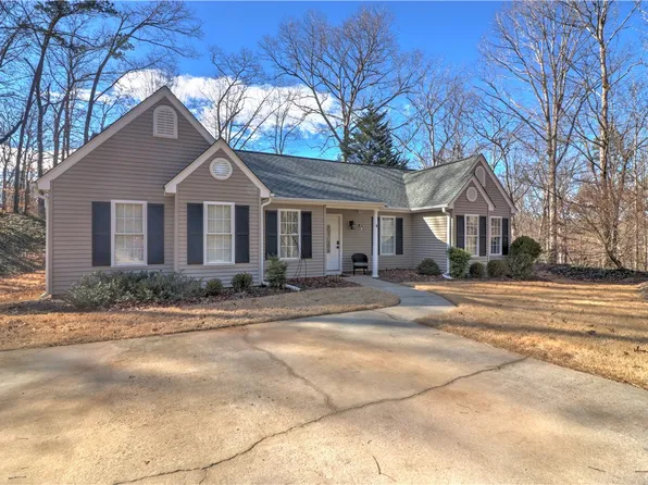 103 Cottonwood Dr, Seneca, SC 29678