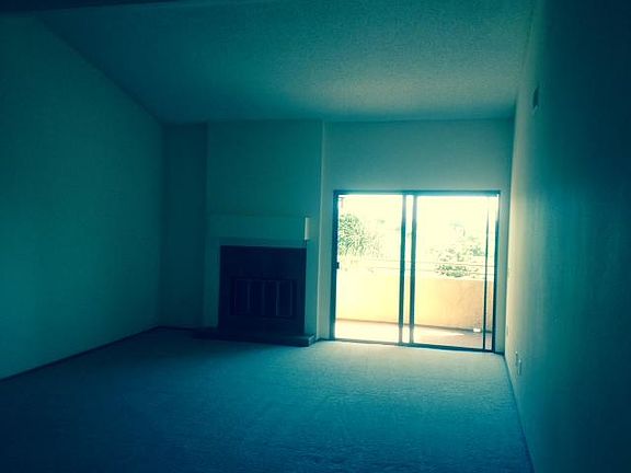 4th image of 6960 Hyde Park Dr Unit 26