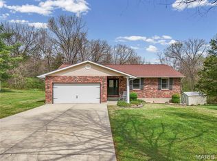 12 Crestview Est, Festus, MO 63028