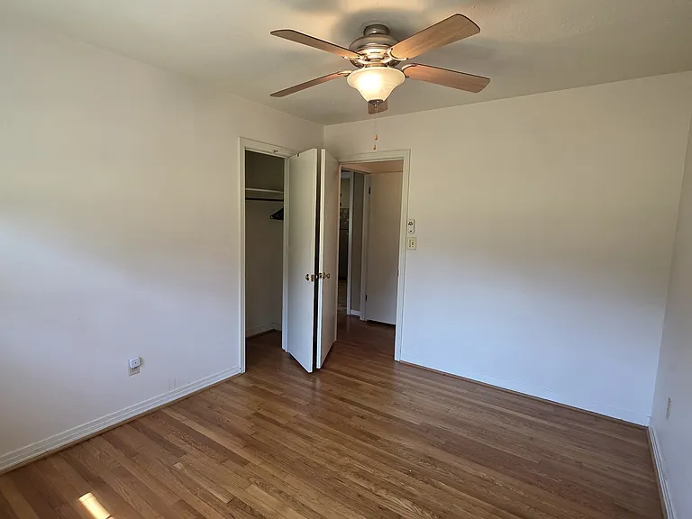 5004 Holmes Ave NW — Photo 12