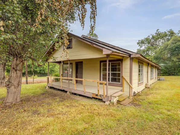 803 Gibbs St, Bastrop, LA 71220