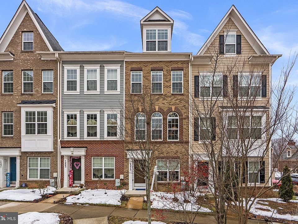 1st image of 7225 Silver Thorn Way