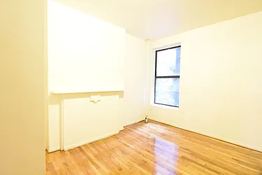 Rented by Clove Realty LLC