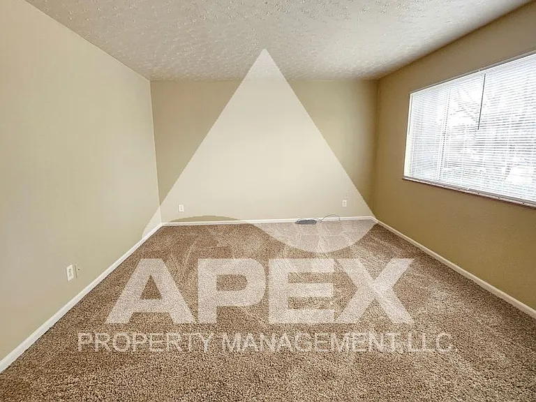 Springdale Apartments — Photo 31