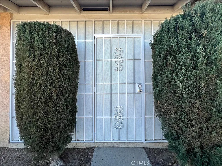 15558 Del Rey Dr — Photo 23