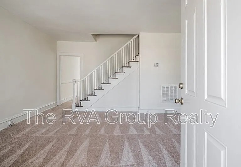 2603 Grayland Ave — Photo 5