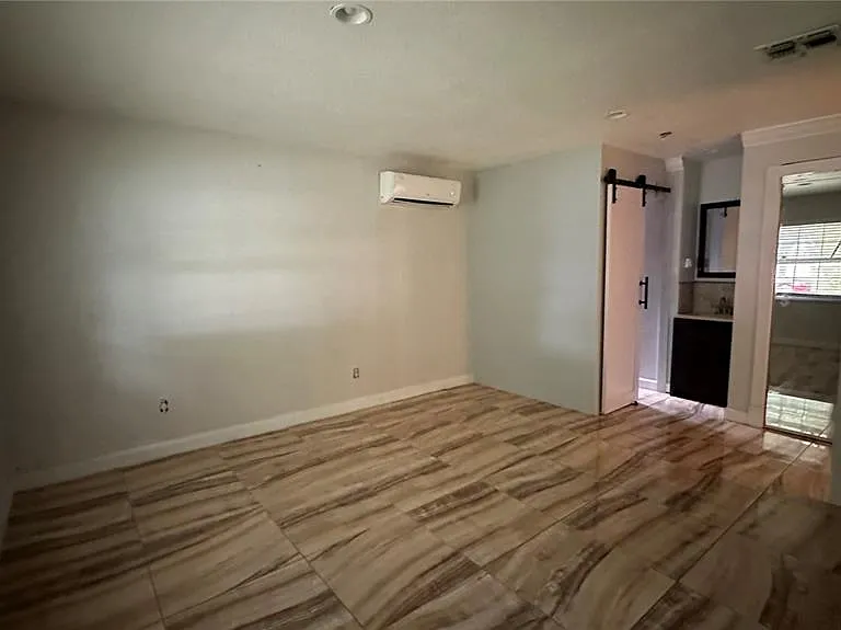 5354 Lanyard Ct — Photo 6