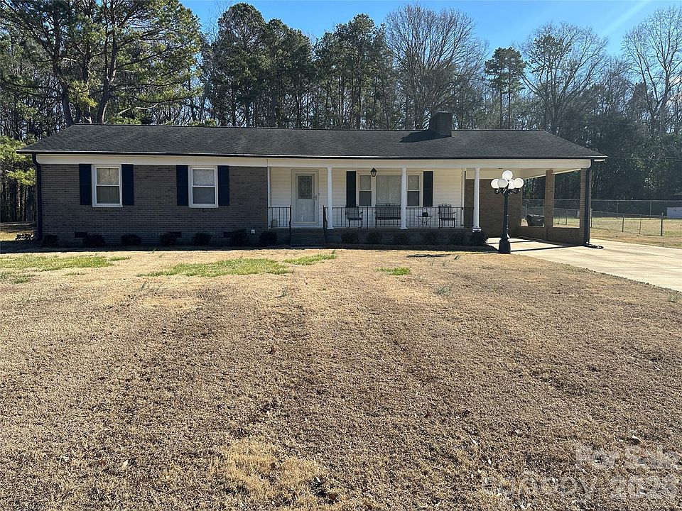 1st image of 122 Cottonwood Dr