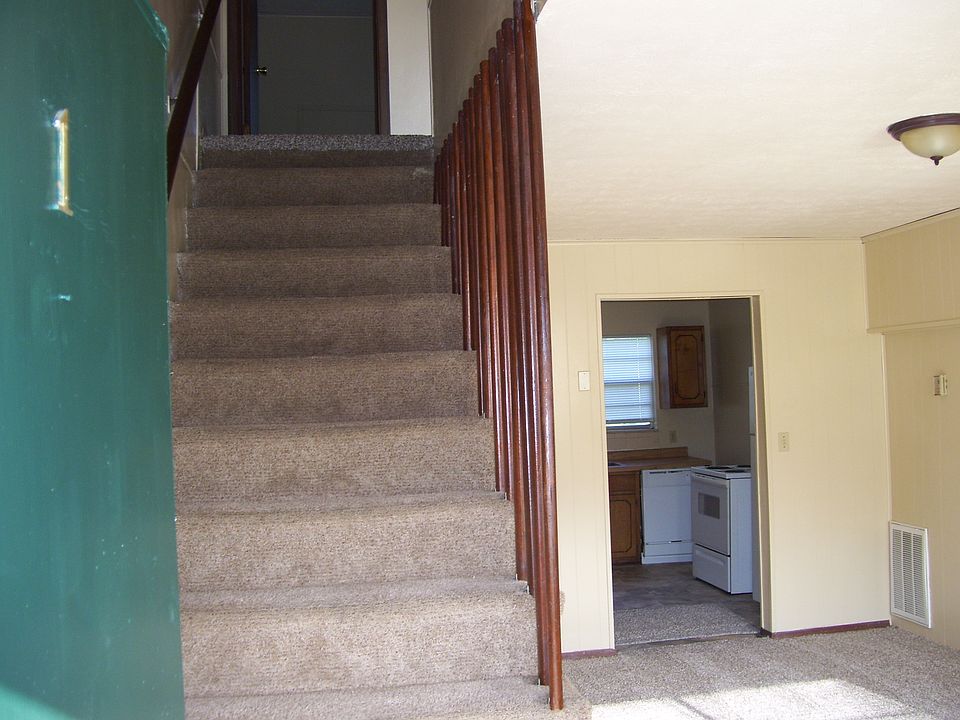 1st image of 851 N Wright Rd APT 1