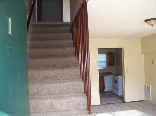 851 N Wright Rd APT 1, Alcoa, TN 37701