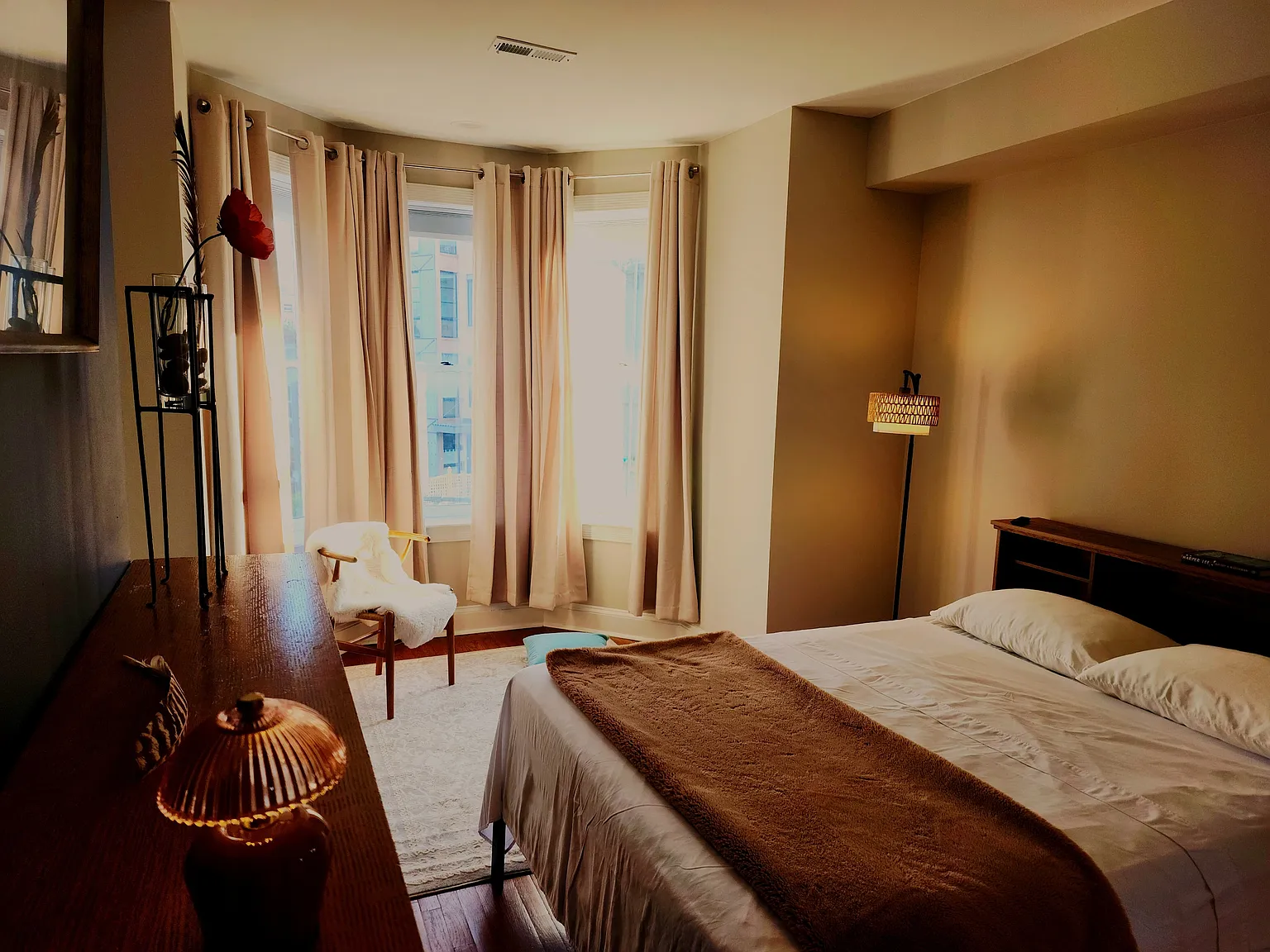 ATQ Corp_547 Florida Avenue NW - Room 5 — Photo 2