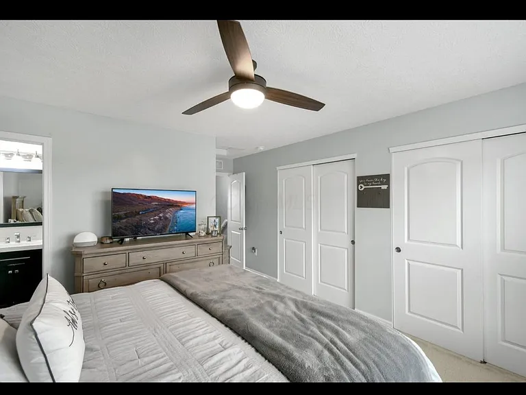 389 Laurel Creek St — Photo 24