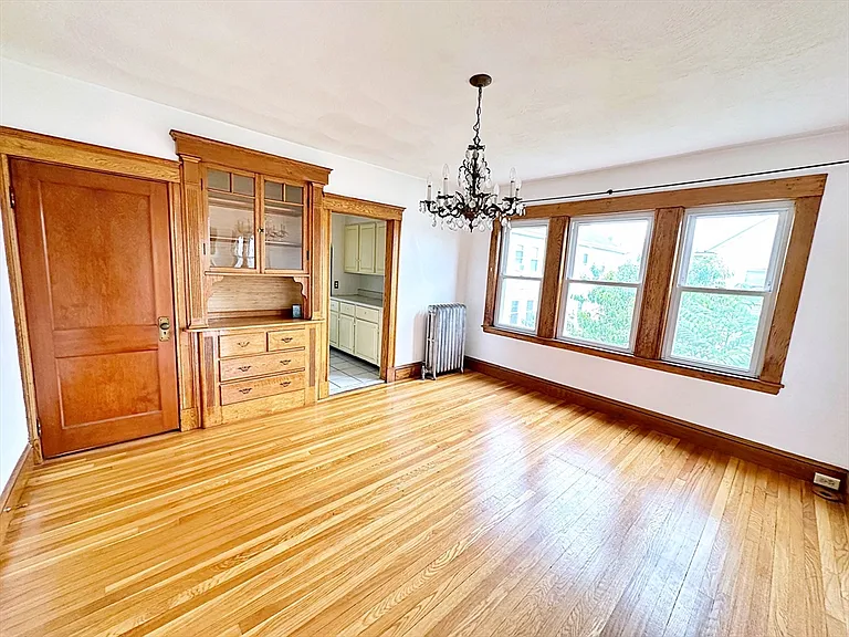11 Puritan Rd — Photo 16