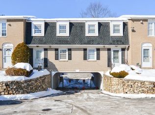 16 Cannongate Rd APT 16, Tyngsboro, MA 01879