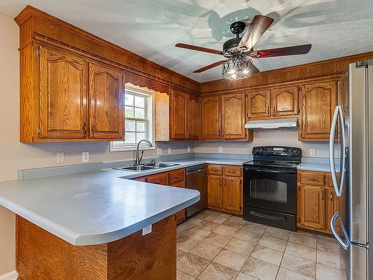 104 Tyree Springs Rd — Photo 8