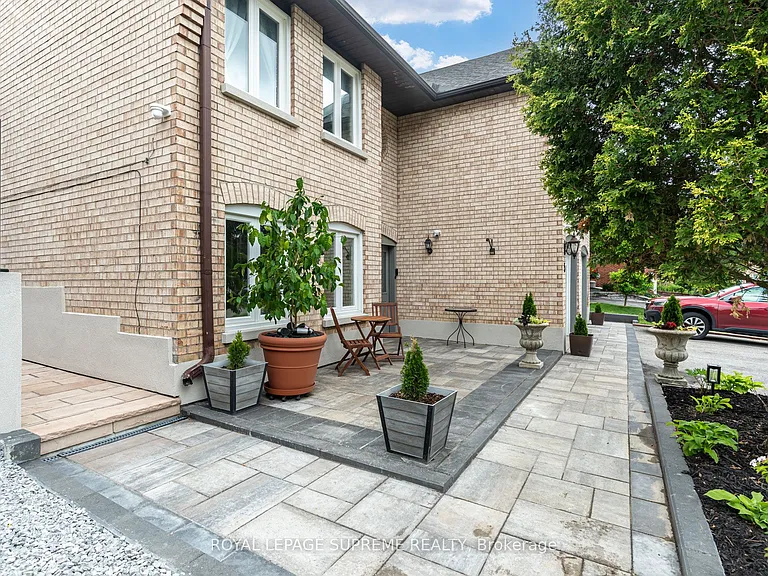 5 Hacienda Ct #2 — Photo 3