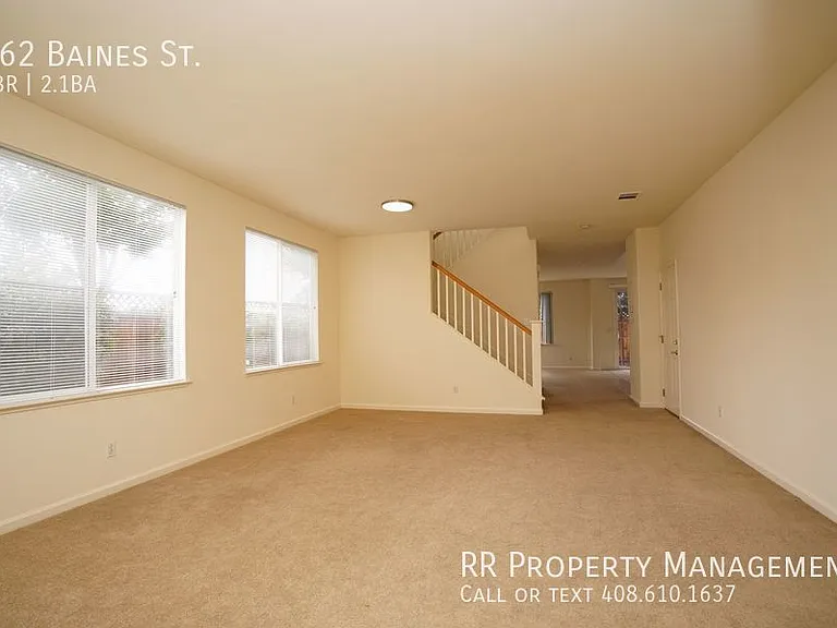 962 Baines St — Photo 6