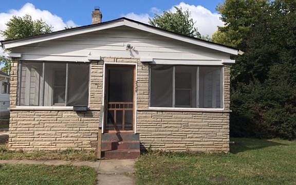2nd image of 3320 Hovey St