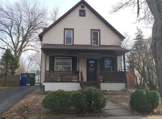 739 W 8th St, Appleton, WI 54914