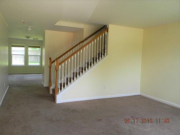 4th image of 3134 Thomas Paine Dr