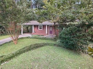 1073 Greenbriar Cir, Decatur, GA 30033