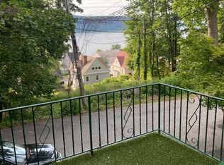 17 Aqueduct Pl, Yonkers, NY 10701