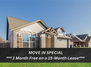 1141 Canyon Gate Dr, Siloam Springs, AR 72761