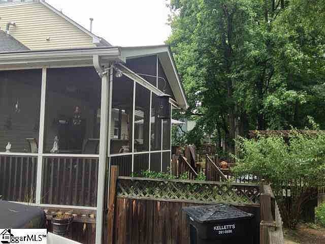 2nd image of 104 Kincade Dr