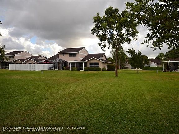 3rd image of 1229 W Lakes Dr #1229