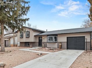 6940 Roaring Springs Ln, Fountain, CO 80817