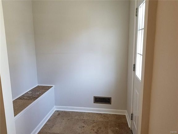 3rd image of 111 Walters Dr
