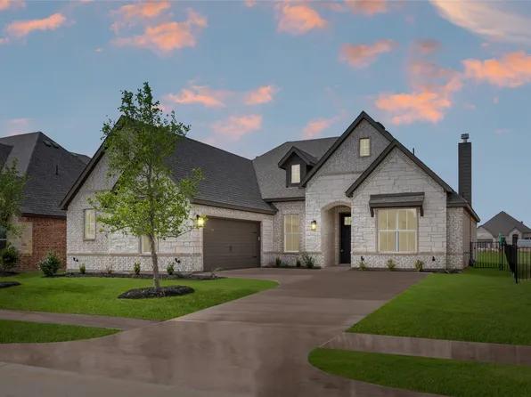 366 Paddle Boat Dr, Granbury, TX 76048
