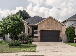 1 Resolute Dr, Hamilton, ON L9A 5J6