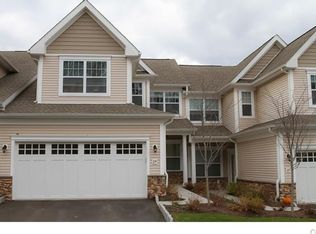 29 Hunting Ridge Ln, Bethel, CT 06801