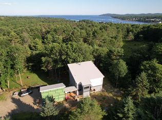 8 Highfield Ln, Belfast, ME 04915