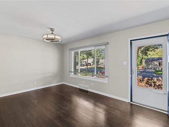 5th image of 5719 W 81st St
